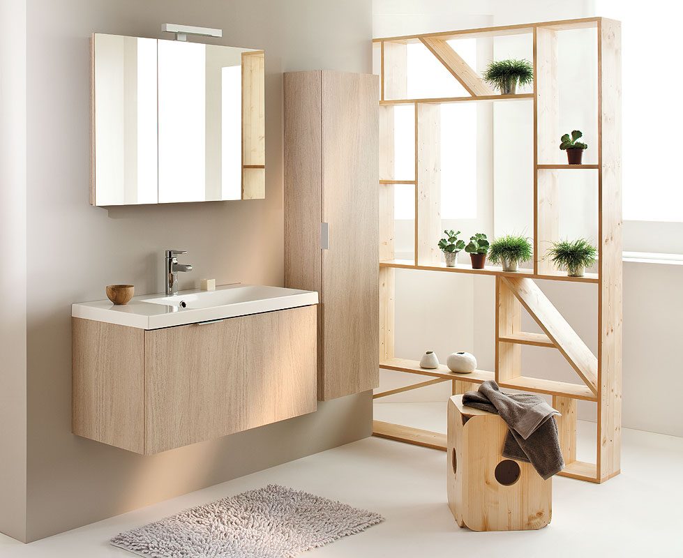 bano-clasico-con-muebles-de-madera-minimalistas Tendencias baño verano 2025
