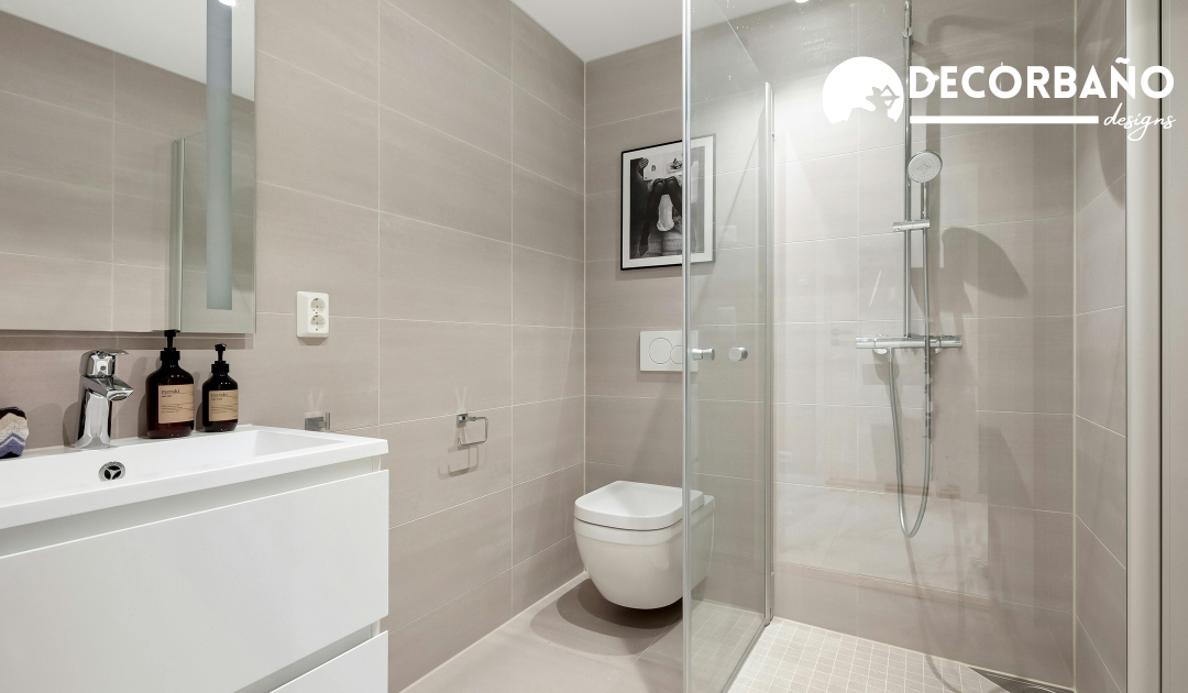 Platos de ducha extraplano antideslizantes_ qué debes valorar antes de comprar